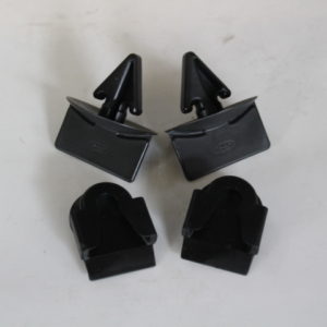 Bumper Retainer Kit - 3 door RS & RS500