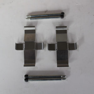 Brake Pad Retainer Kit Front - 2WD